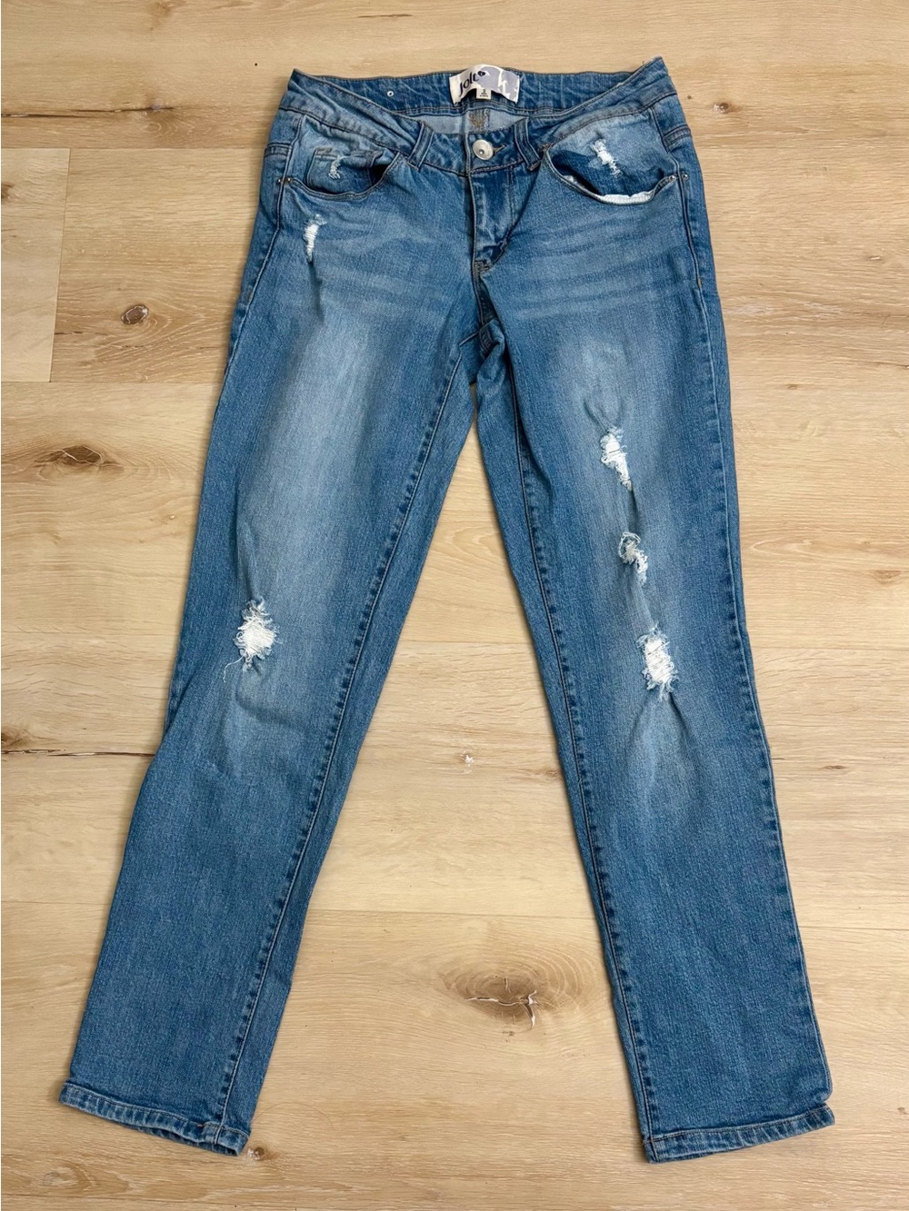 JOLT Women’s Distressed Blue Straight-Leg Jeans